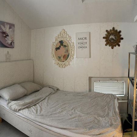 Pieni Huone 1 Km Jokirannasta Daire Turku Dış mekan fotoğraf